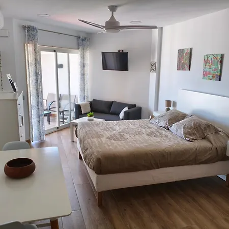 Apartamento Estudio En Chinasol Primera Línea Playa San Cristóbal *